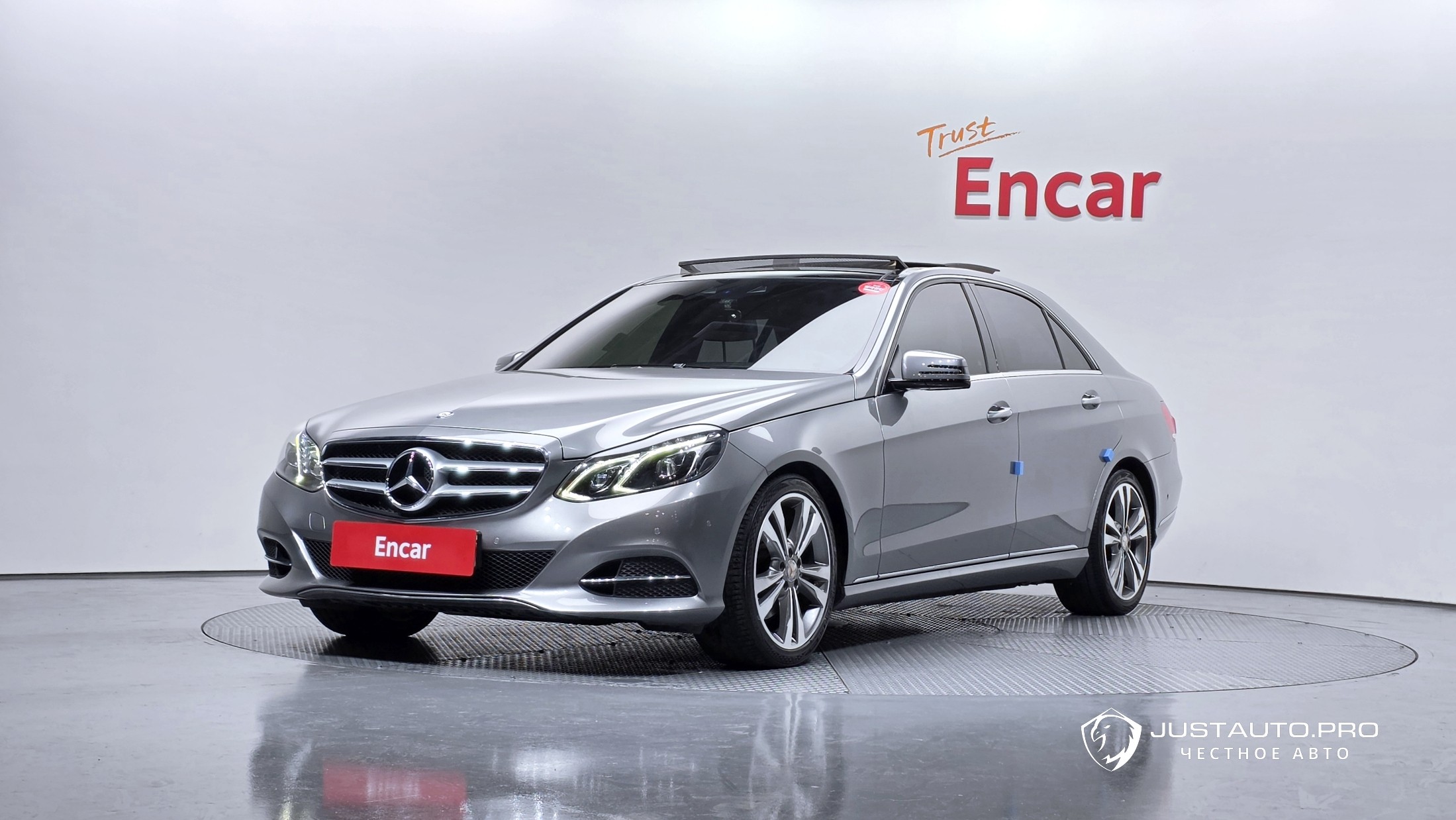 Автомобиль Mercedes-Benz E-Class