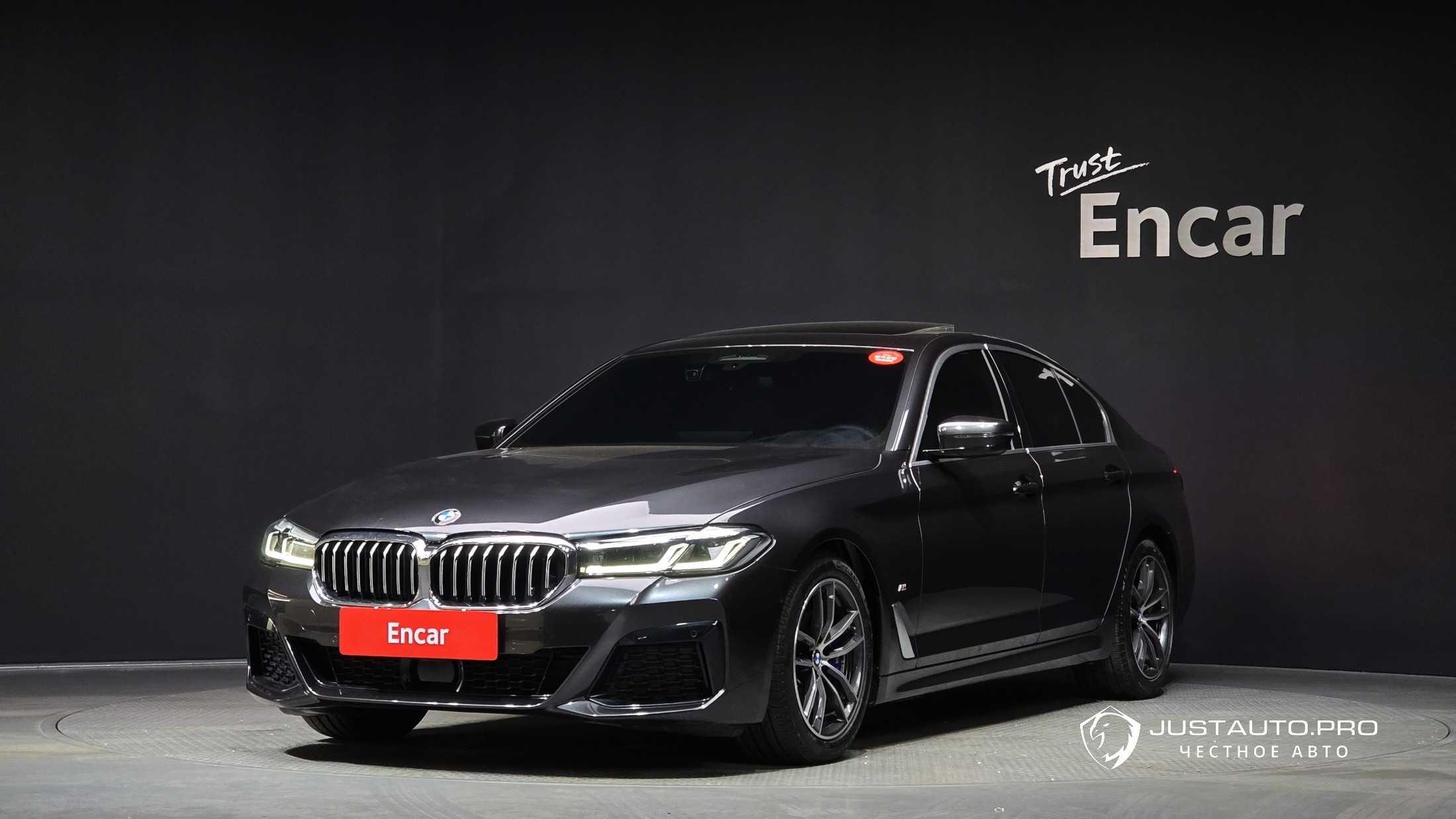 Автомобиль BMW 5-Series