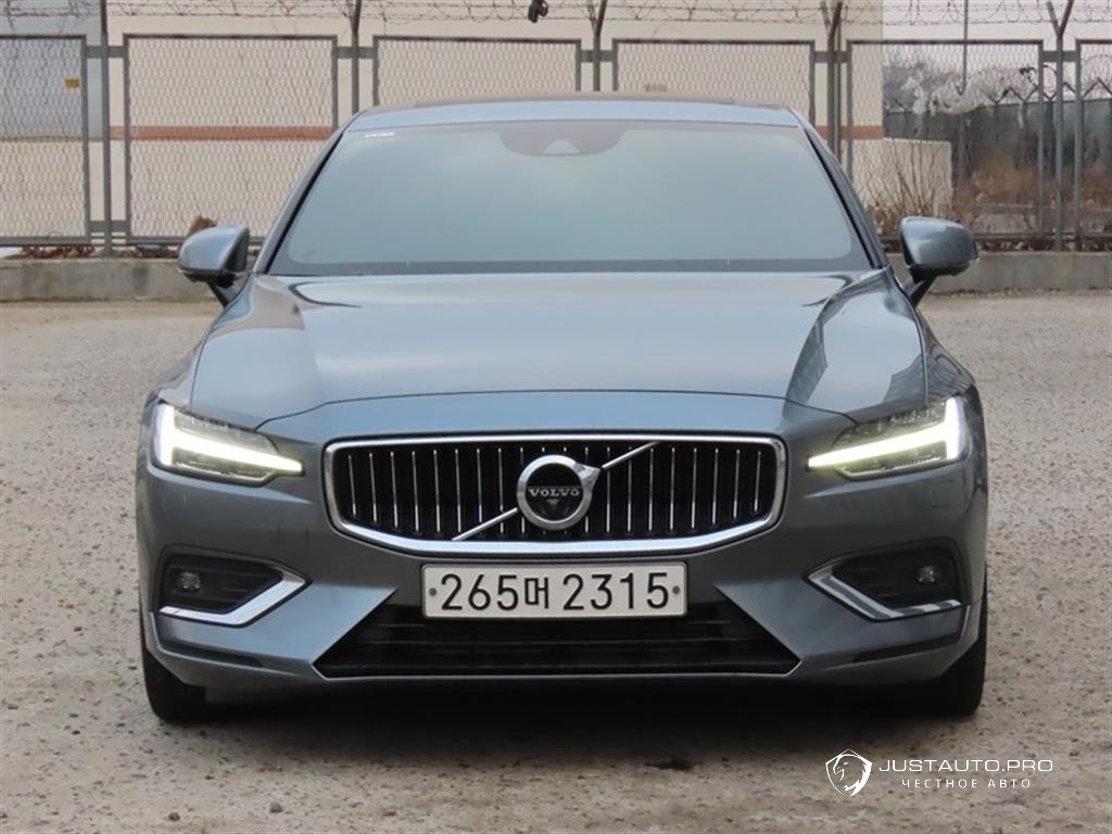Автомобиль Volvo S60