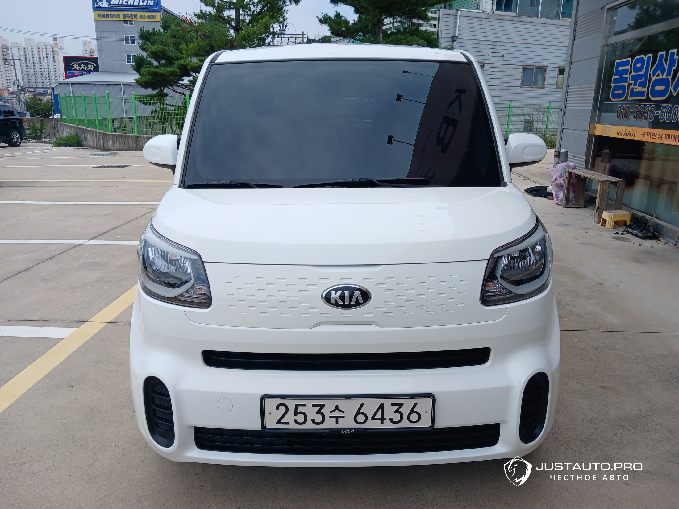 Автомобиль Kia RAY