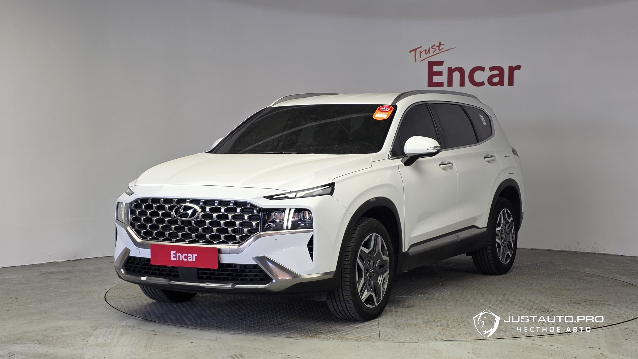 Автомобиль Hyundai Santafe