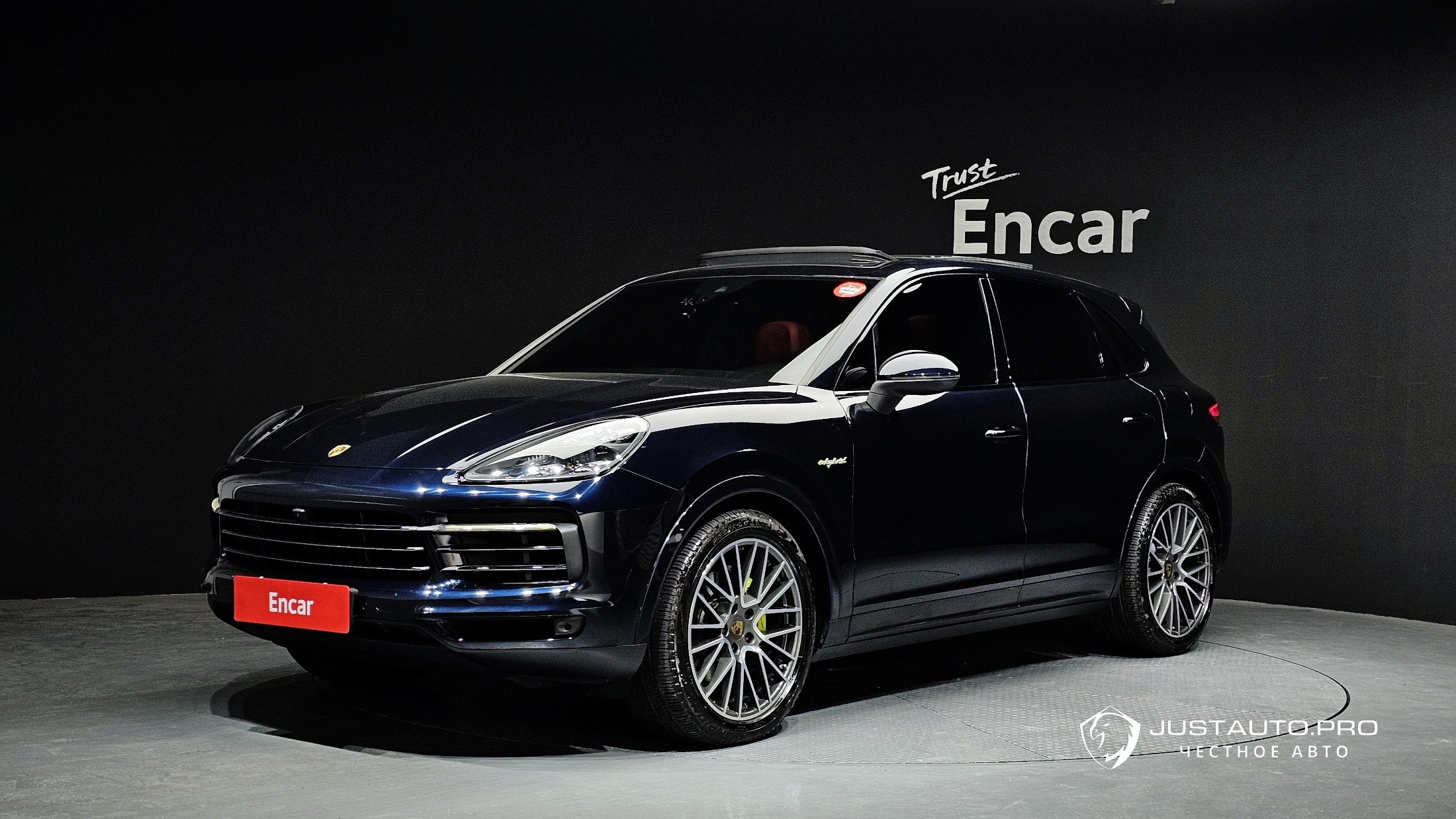 Автомобиль Porsche Cayenne