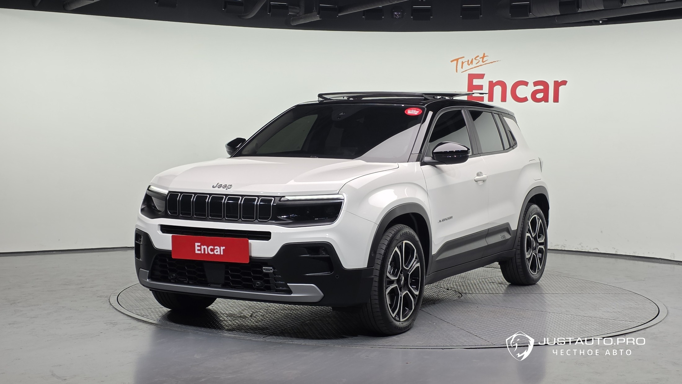 Автомобиль Jeep Avenger