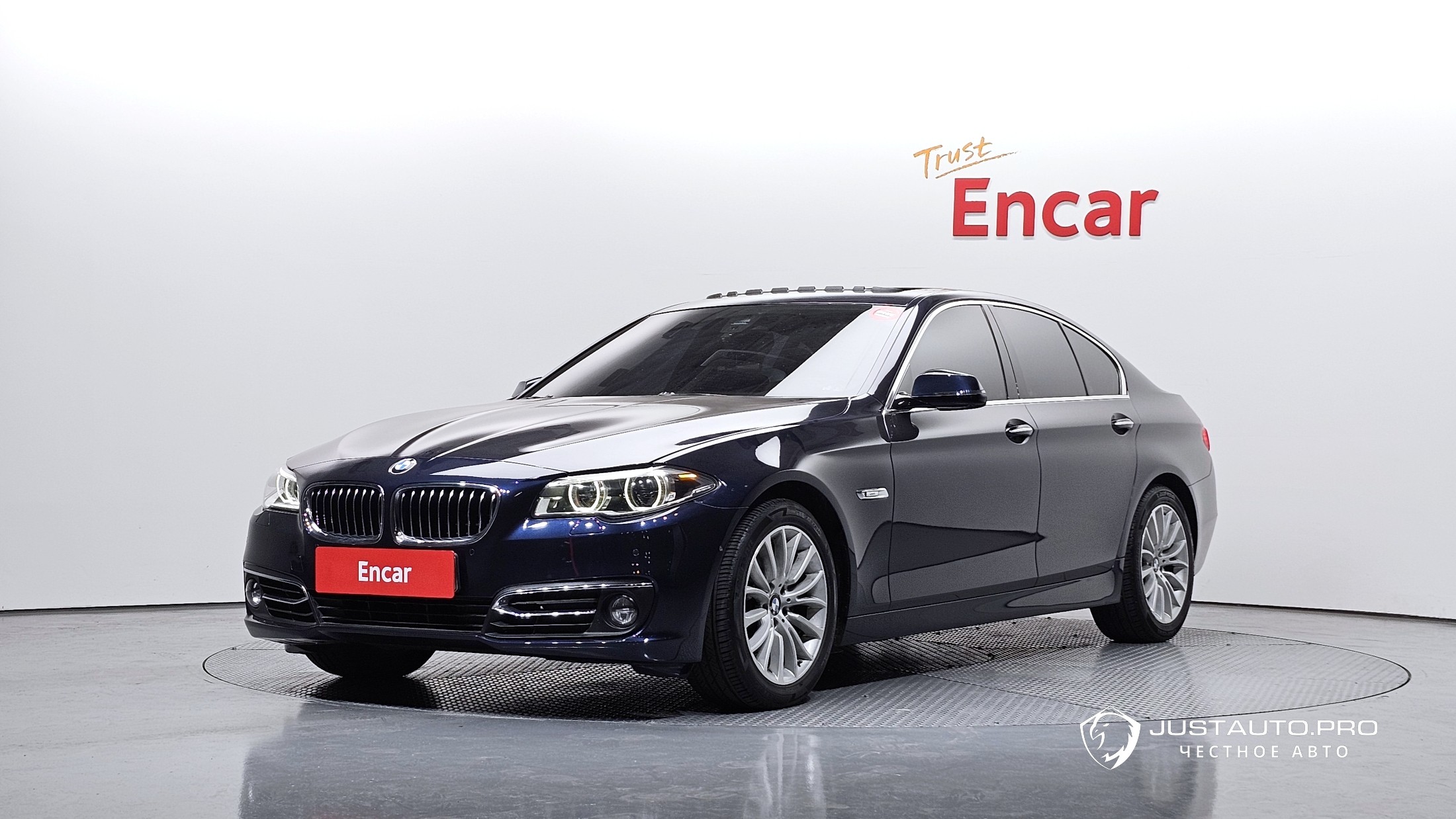 Автомобиль BMW 5-Series