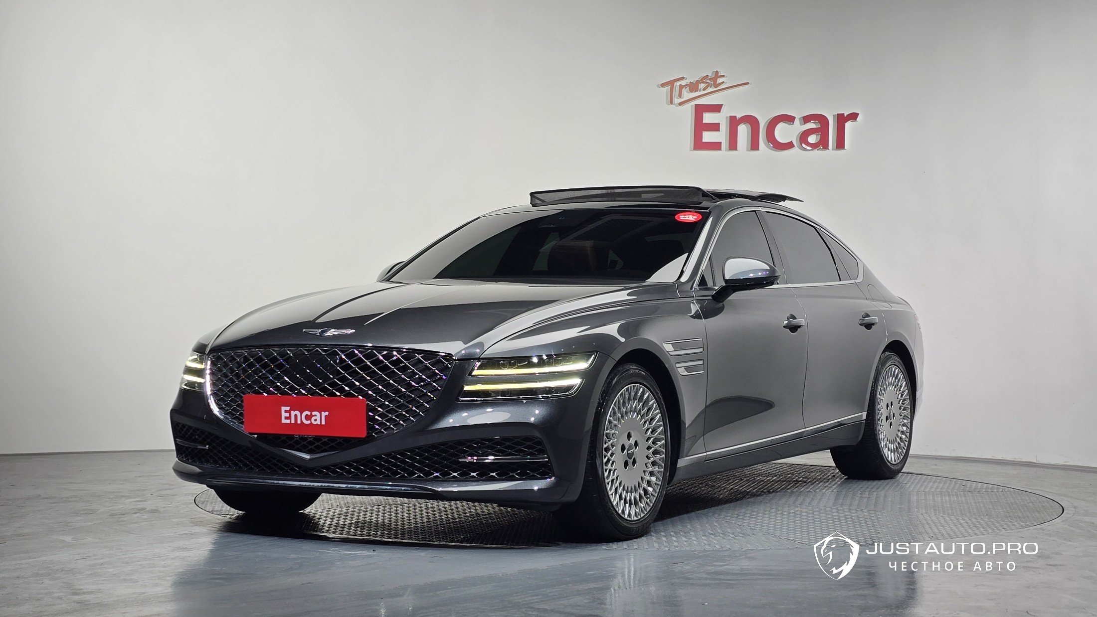 Автомобиль Genesis G80