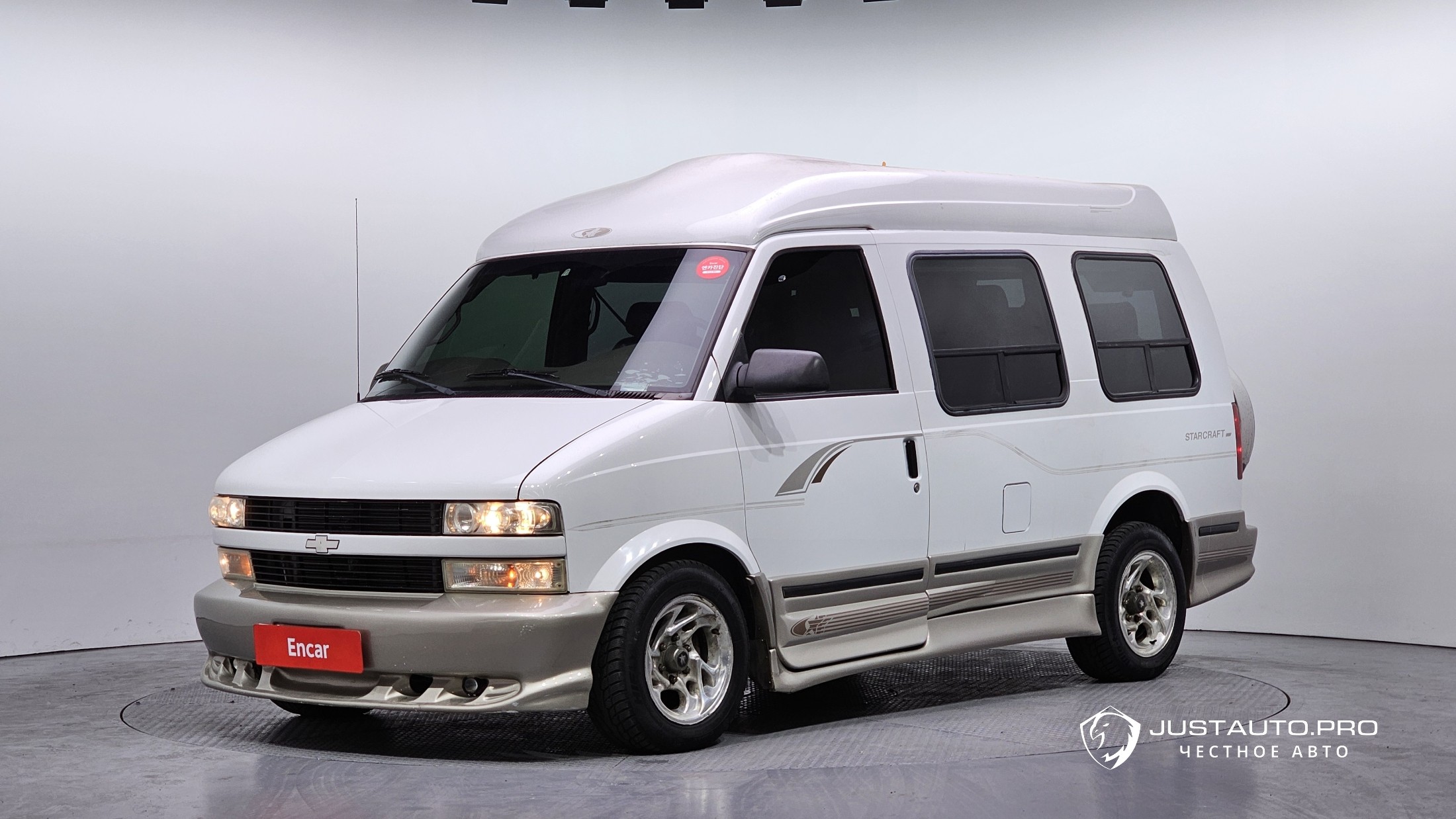 Автомобиль Chevrolet Astro Van