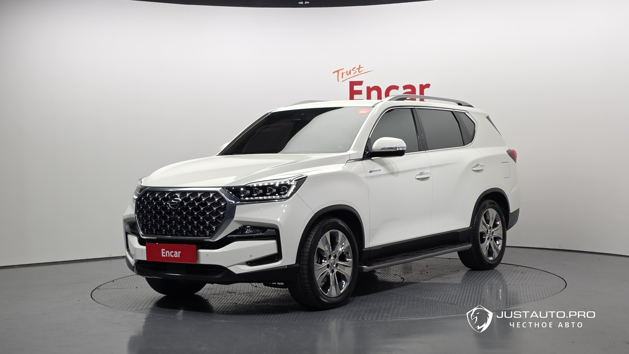 Автомобиль KG_Mobility_Ssangyong Rexton