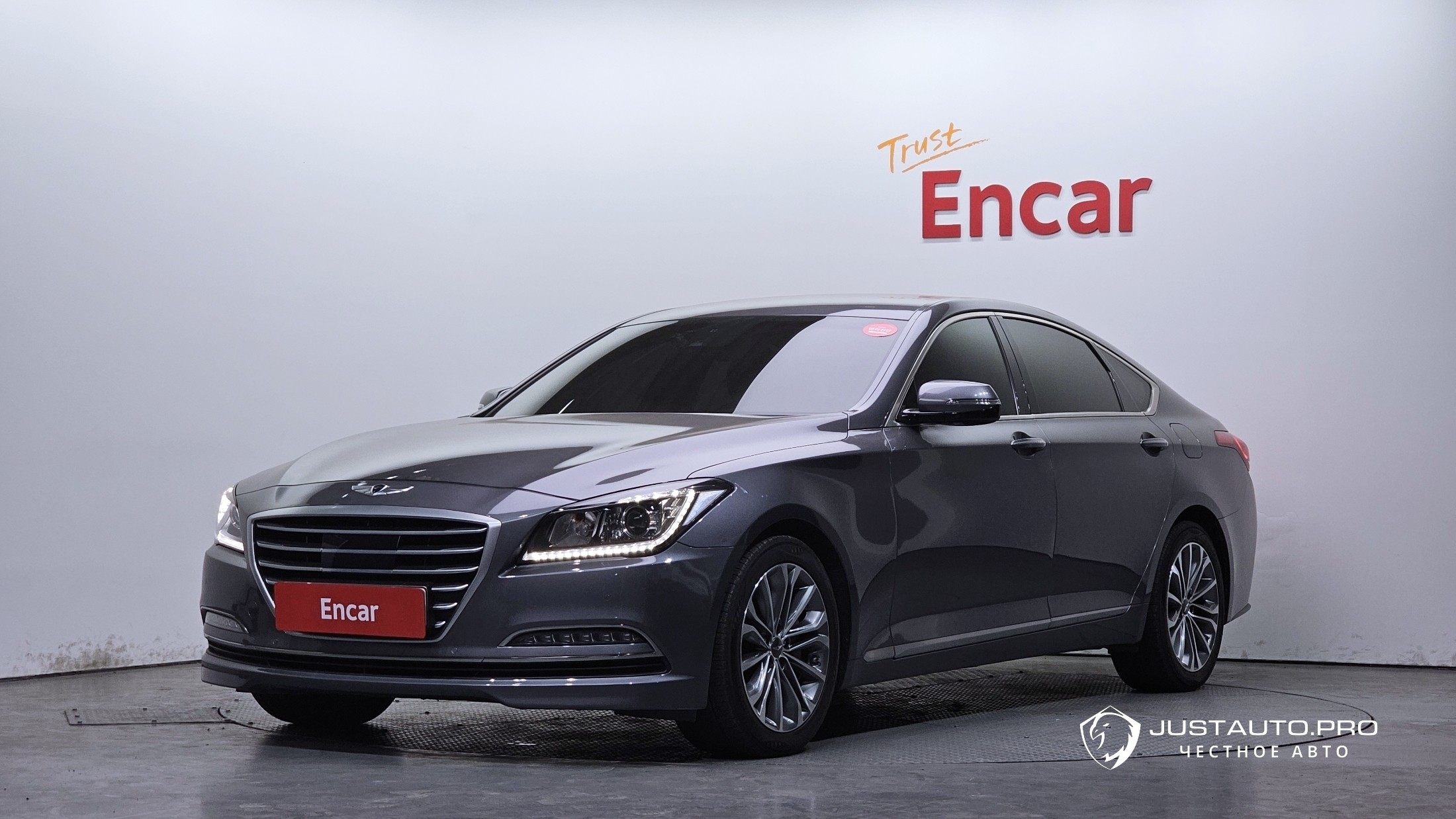 Автомобиль Hyundai Genesis