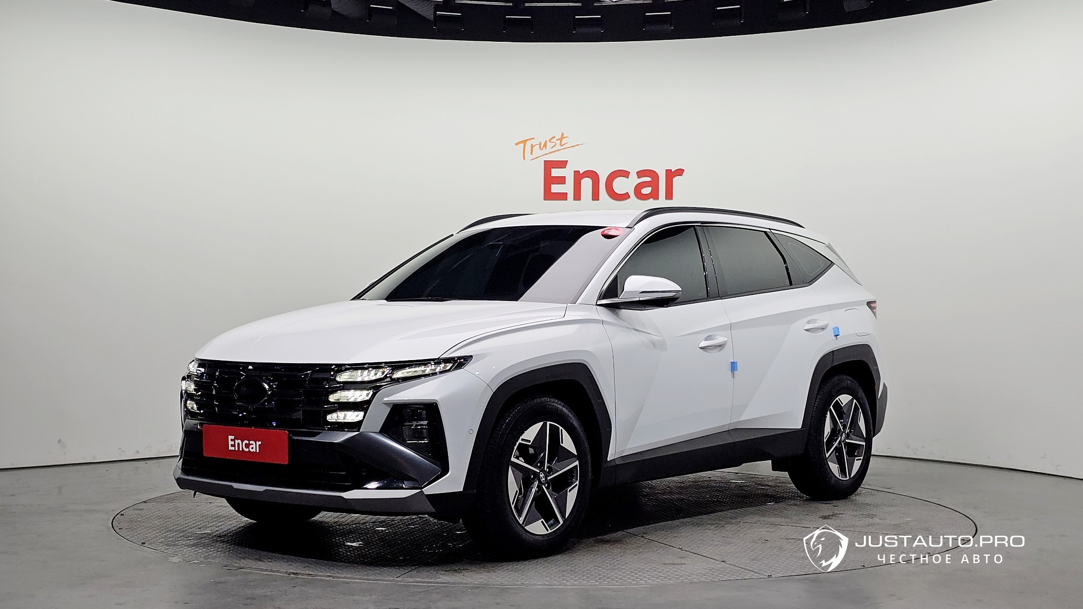 Автомобиль Hyundai Tucson