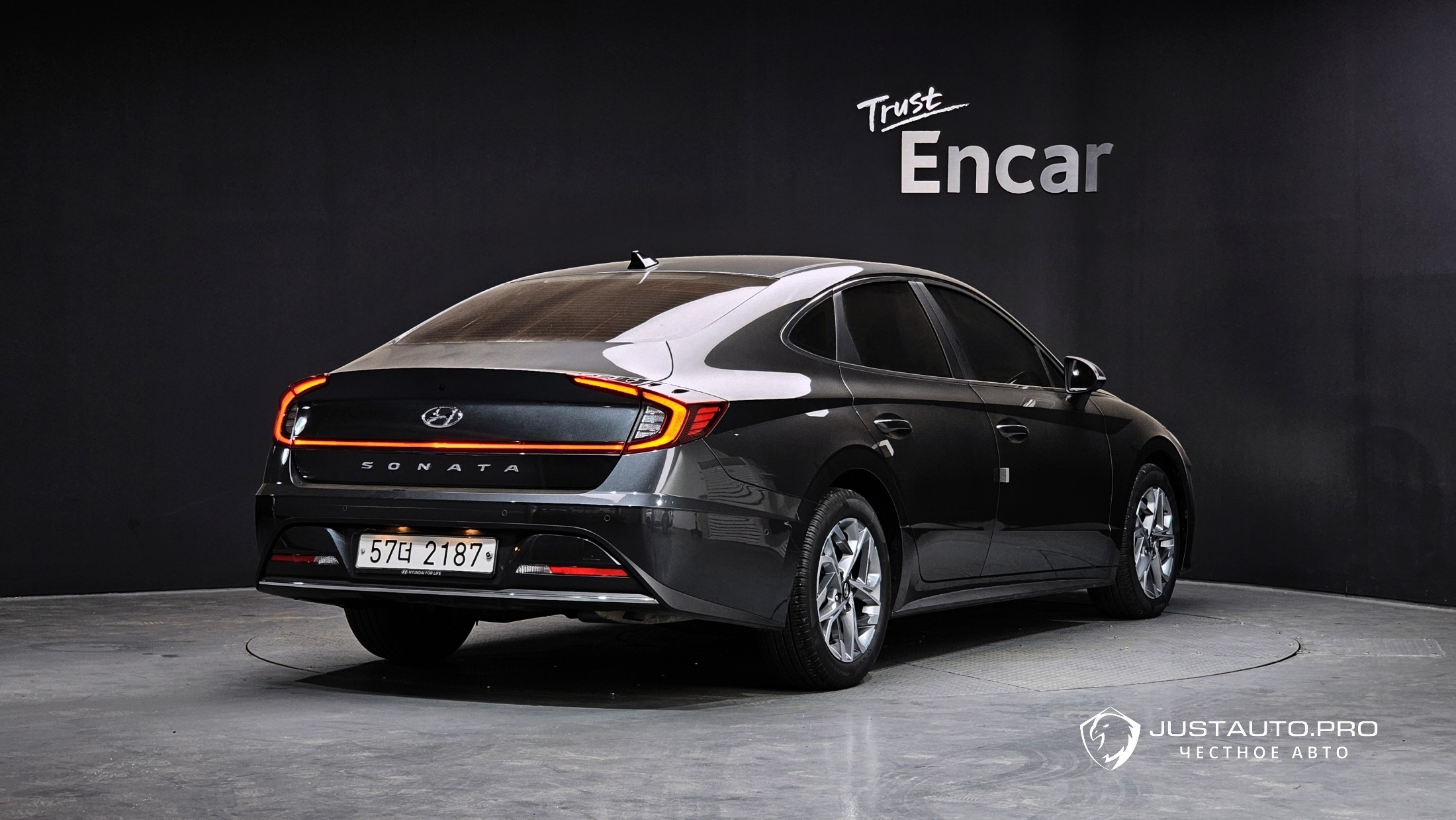Автомобиль Hyundai Sonata