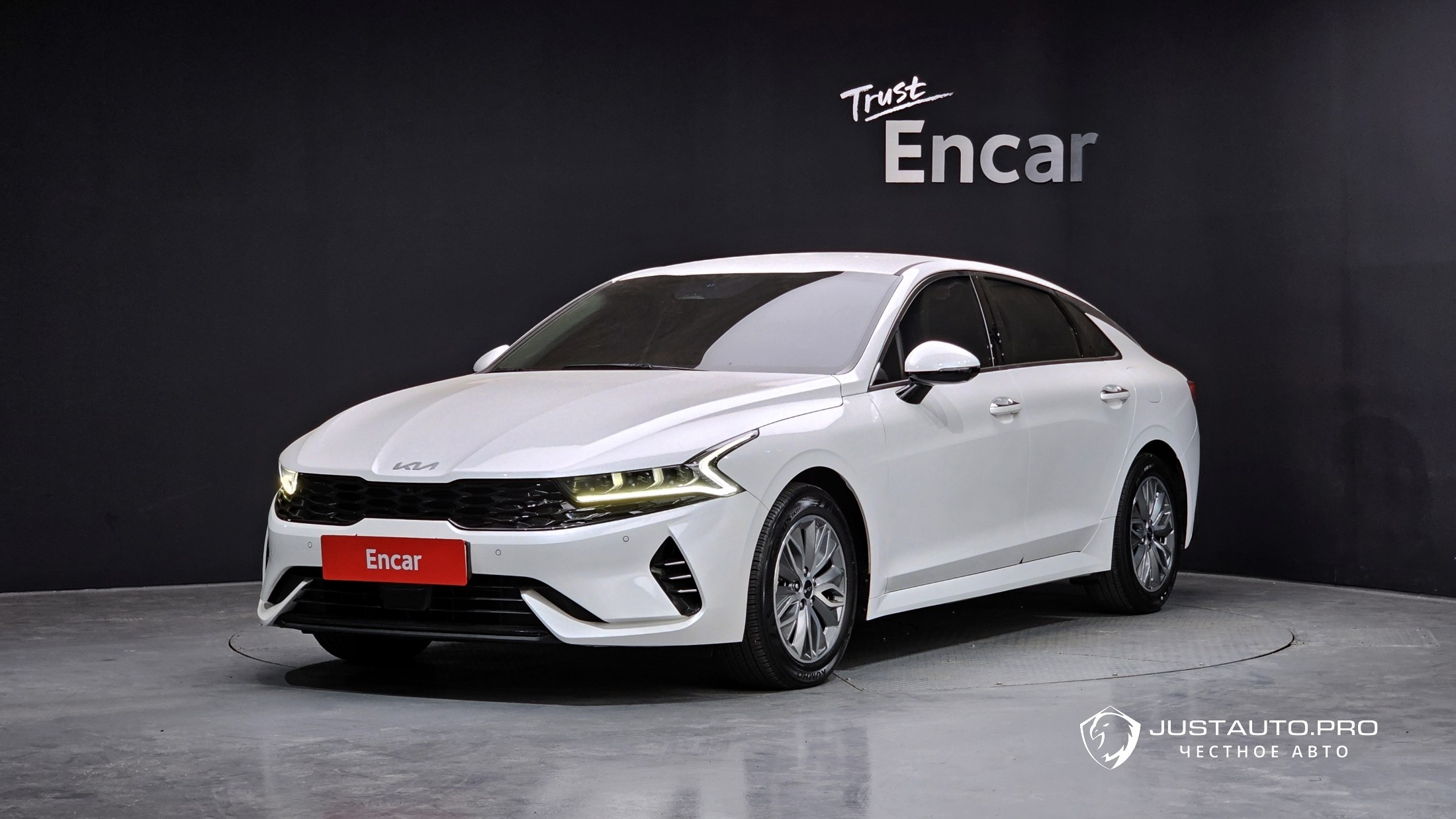 Автомобиль Kia K5