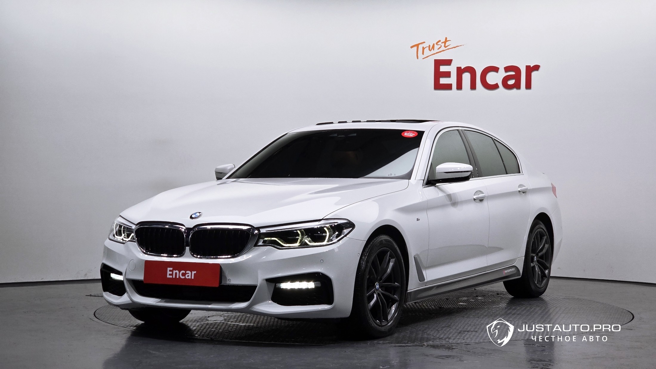 Автомобиль BMW 5-Series