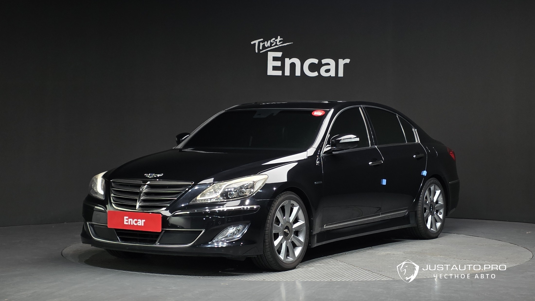 Автомобиль Hyundai Genesis
