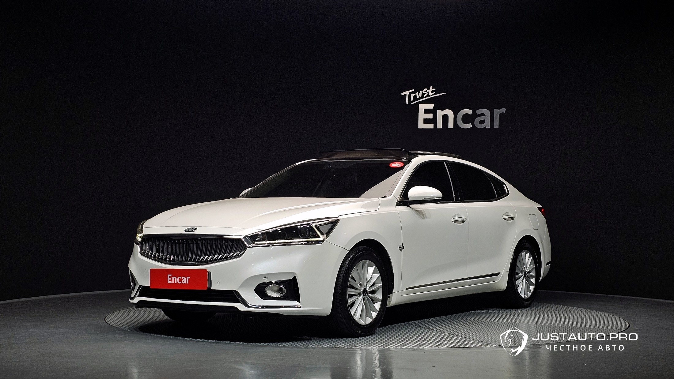 Автомобиль Kia K7