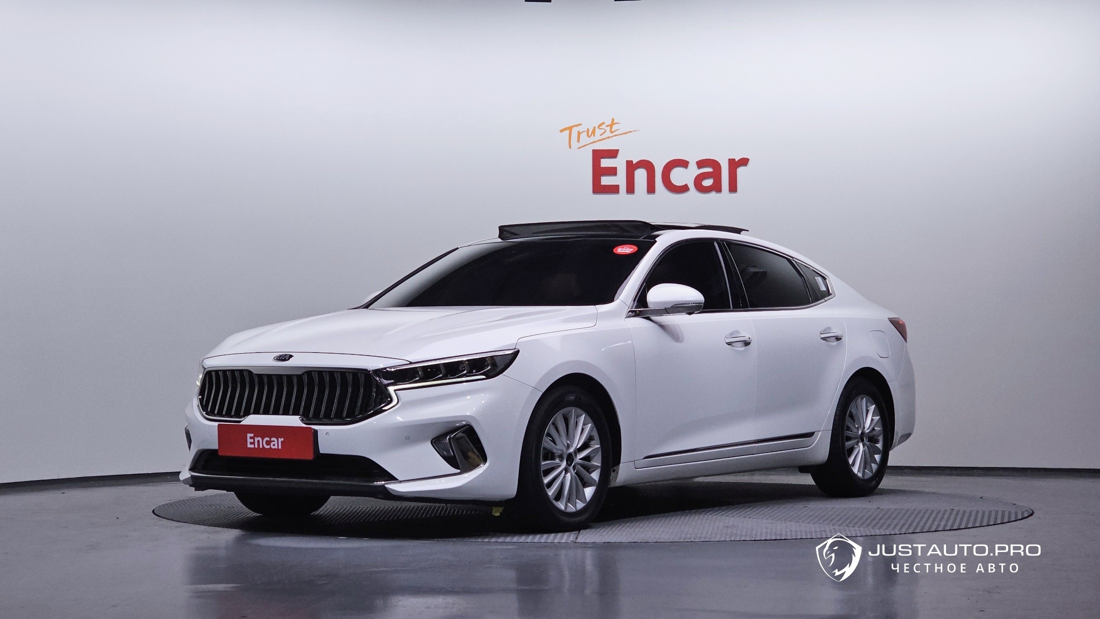 Автомобиль Kia K7