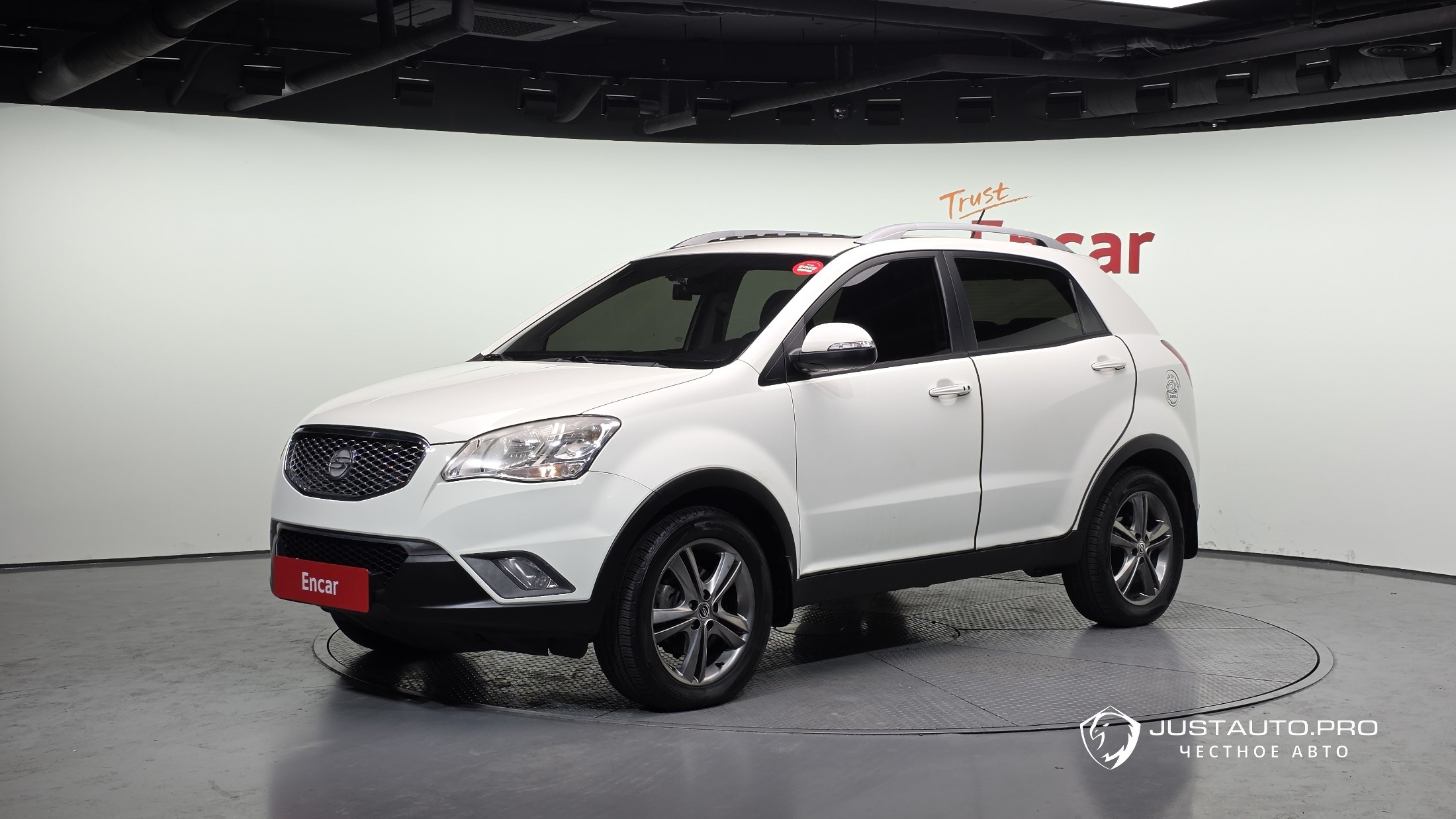 Автомобиль KG_Mobility_Ssangyong KORANDO