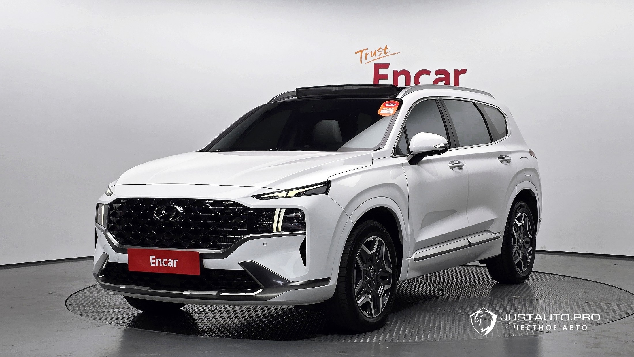 Автомобиль Hyundai Santafe