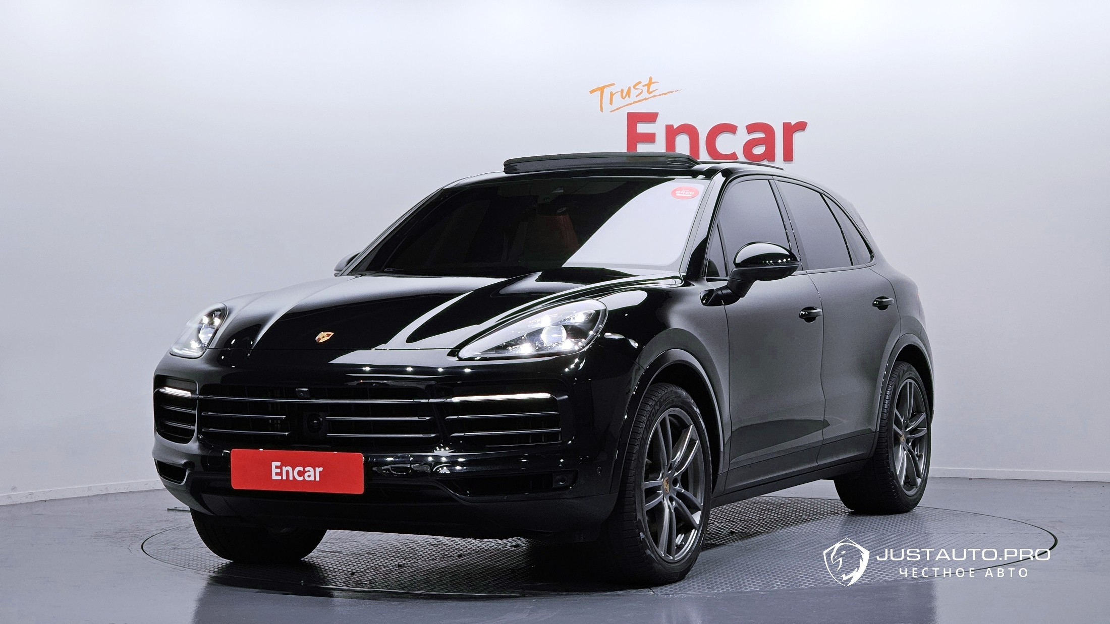 Автомобиль Porsche Cayenne
