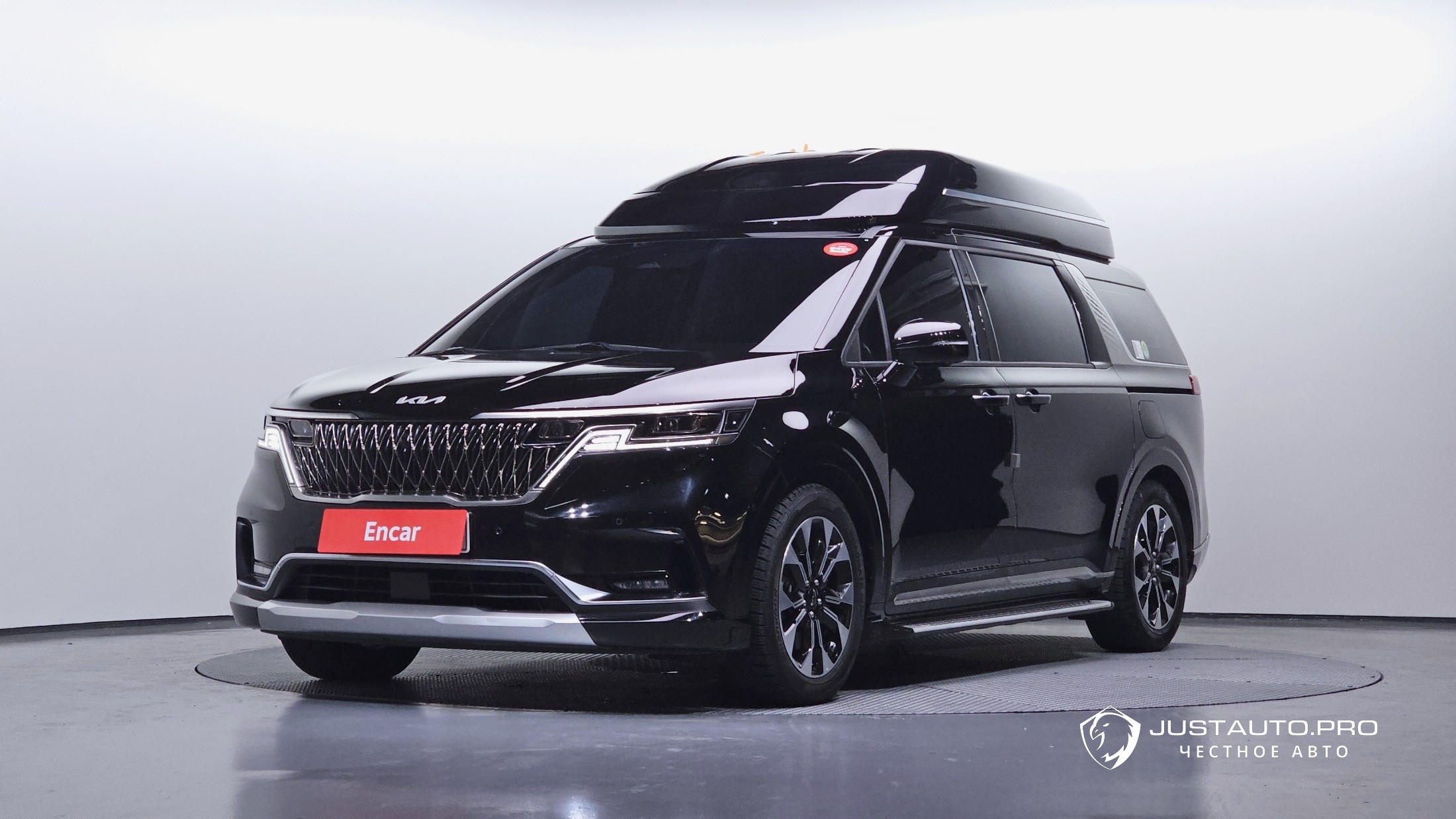 Автомобиль Kia Canival