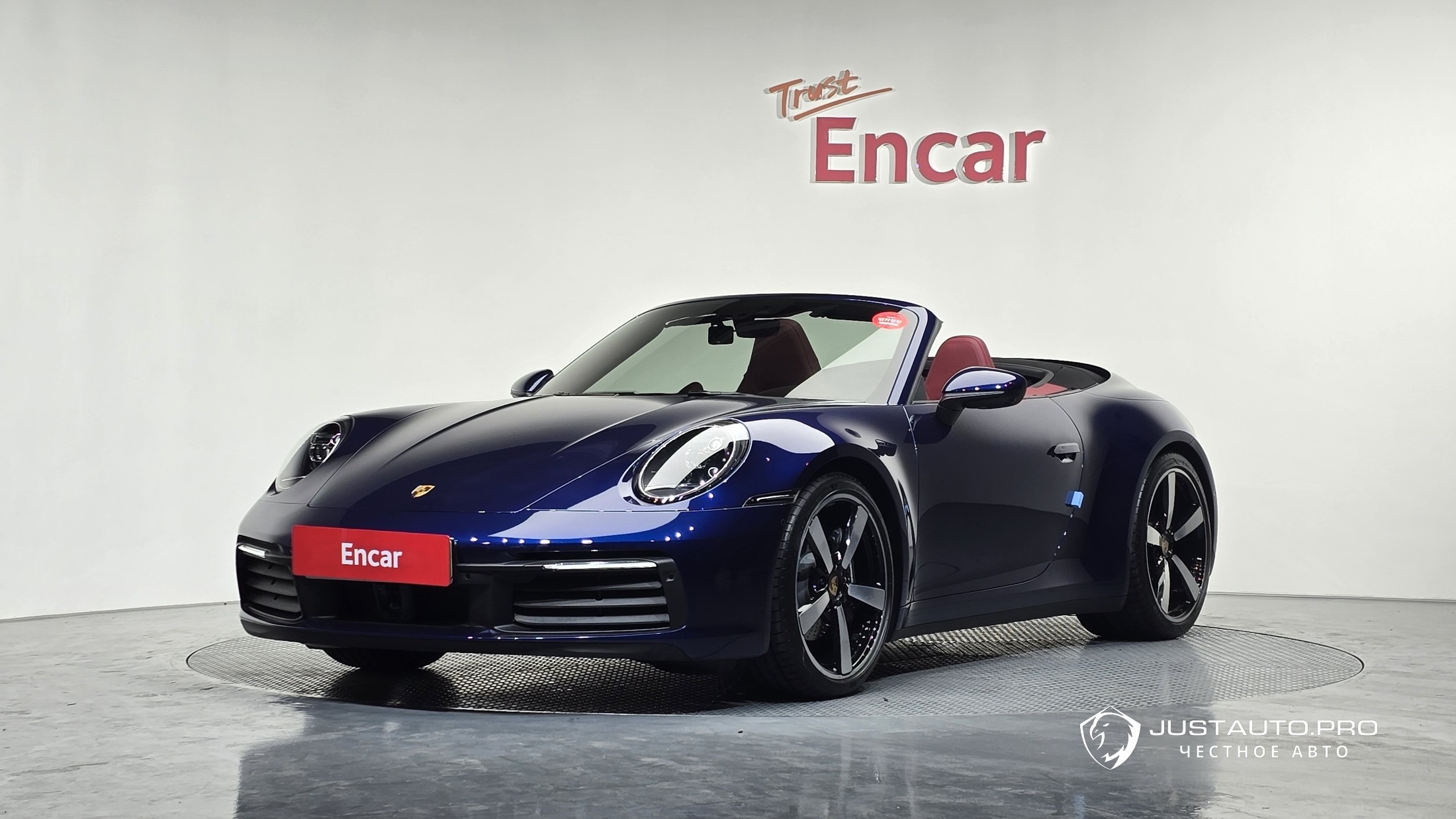 Автомобиль Porsche 911