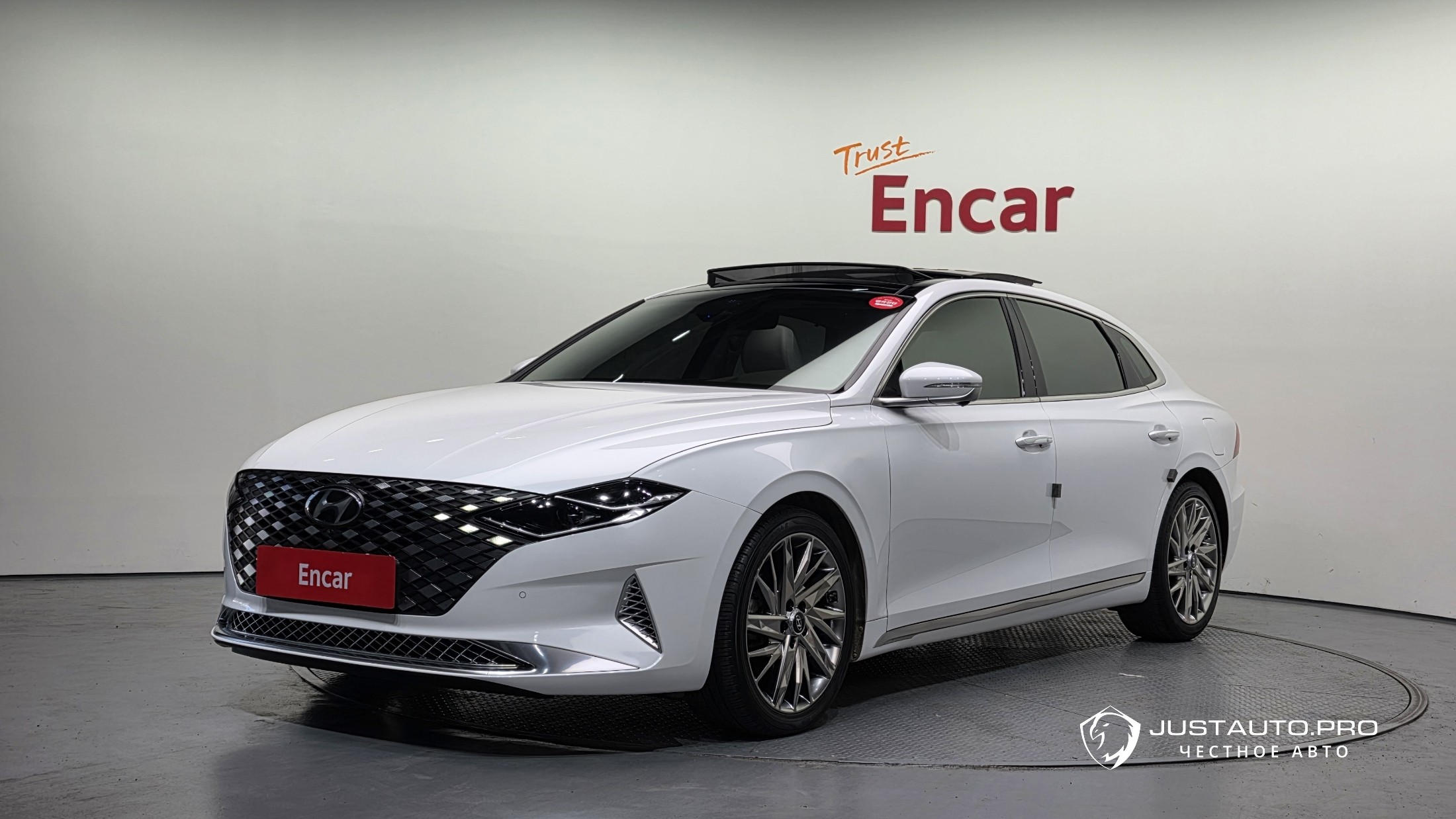 Автомобиль Hyundai Grandeur