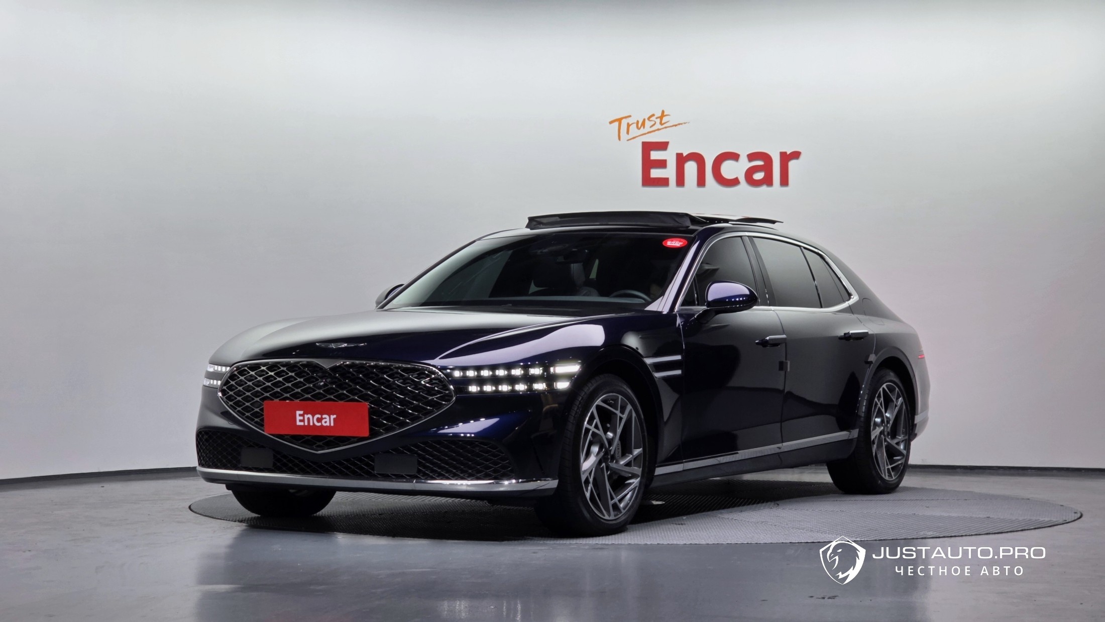 Автомобиль Genesis G90