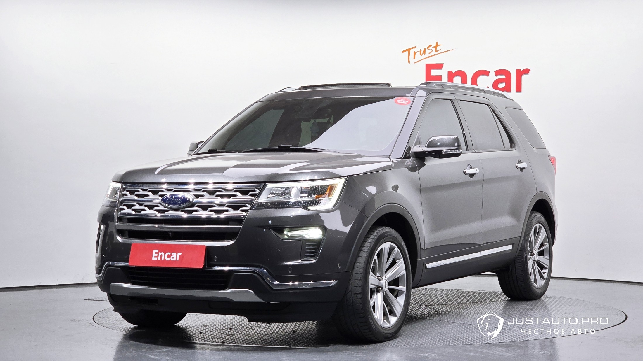 Автомобиль Ford Explorer