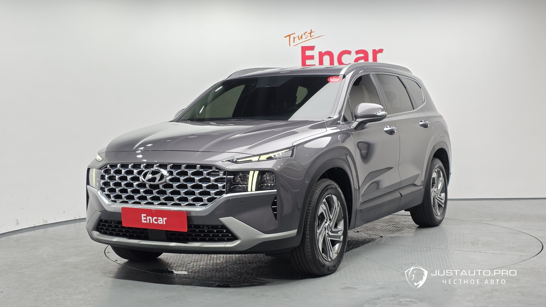 Автомобиль Hyundai Santafe