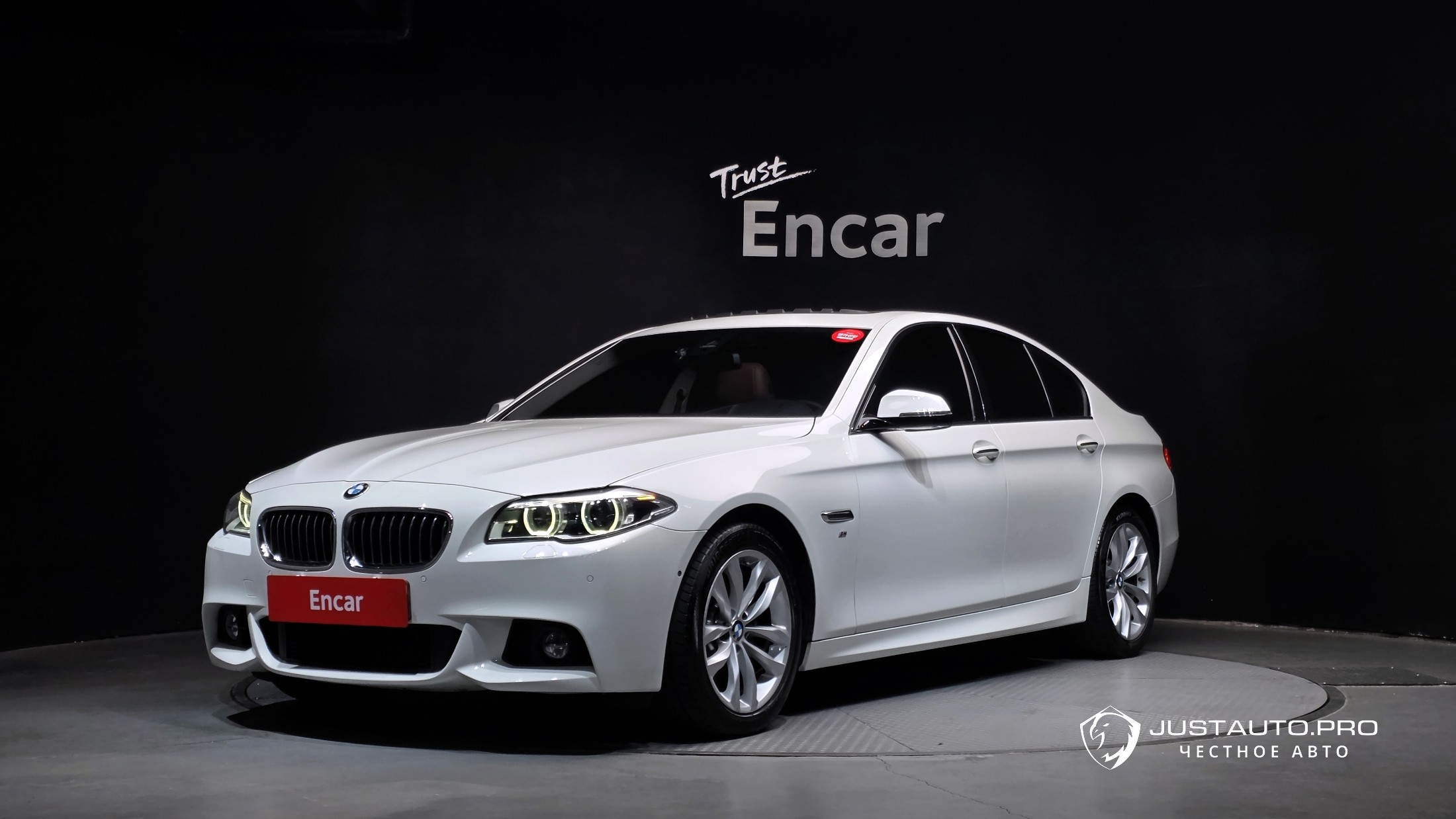Автомобиль BMW 5-Series