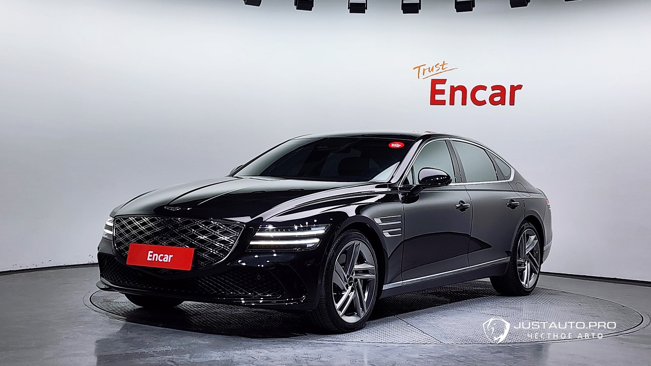 Автомобиль Genesis G80