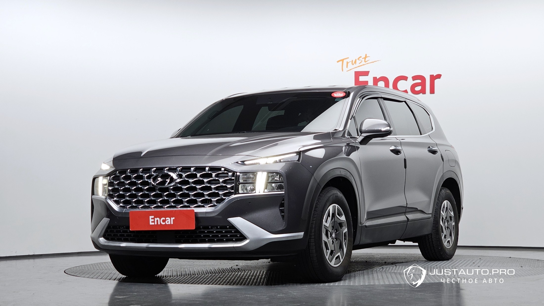 Автомобиль Hyundai Santafe