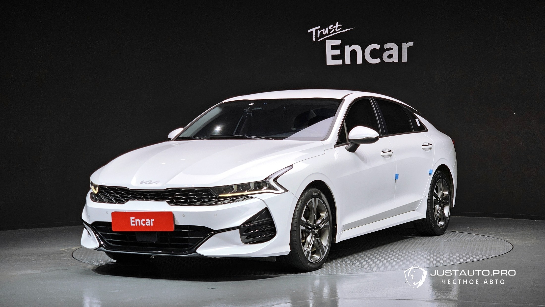 Автомобиль Kia K5