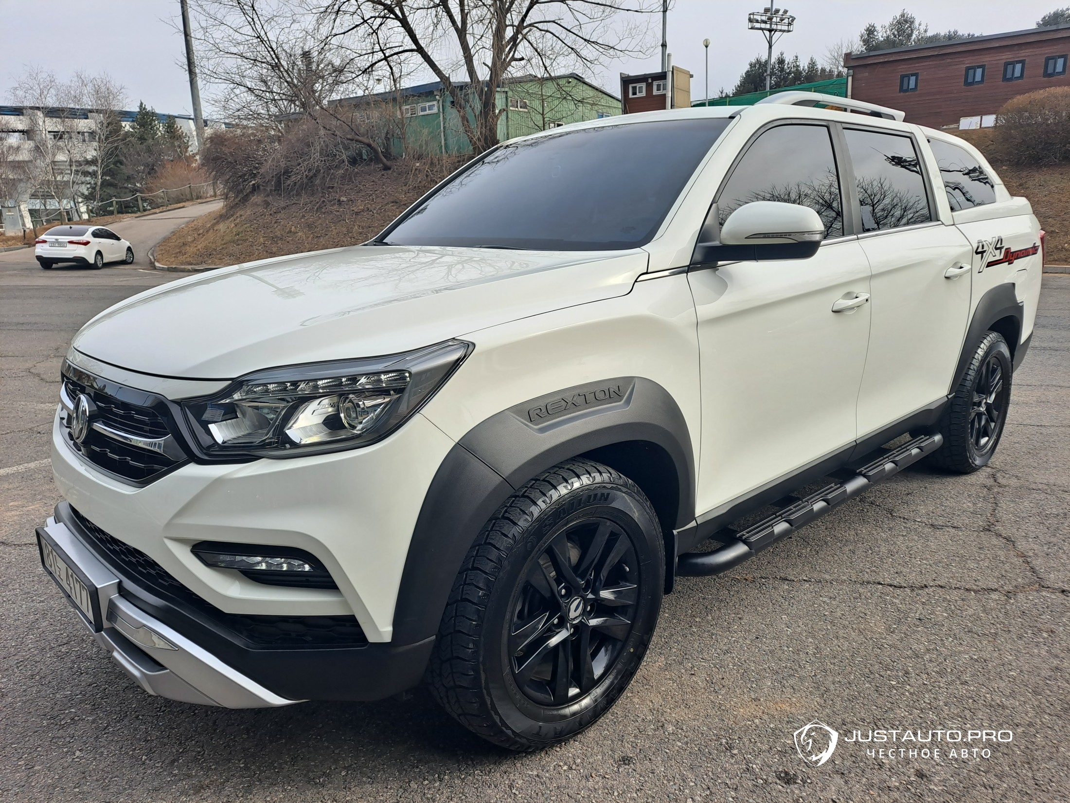 Автомобиль KG_Mobility_Ssangyong Rexton