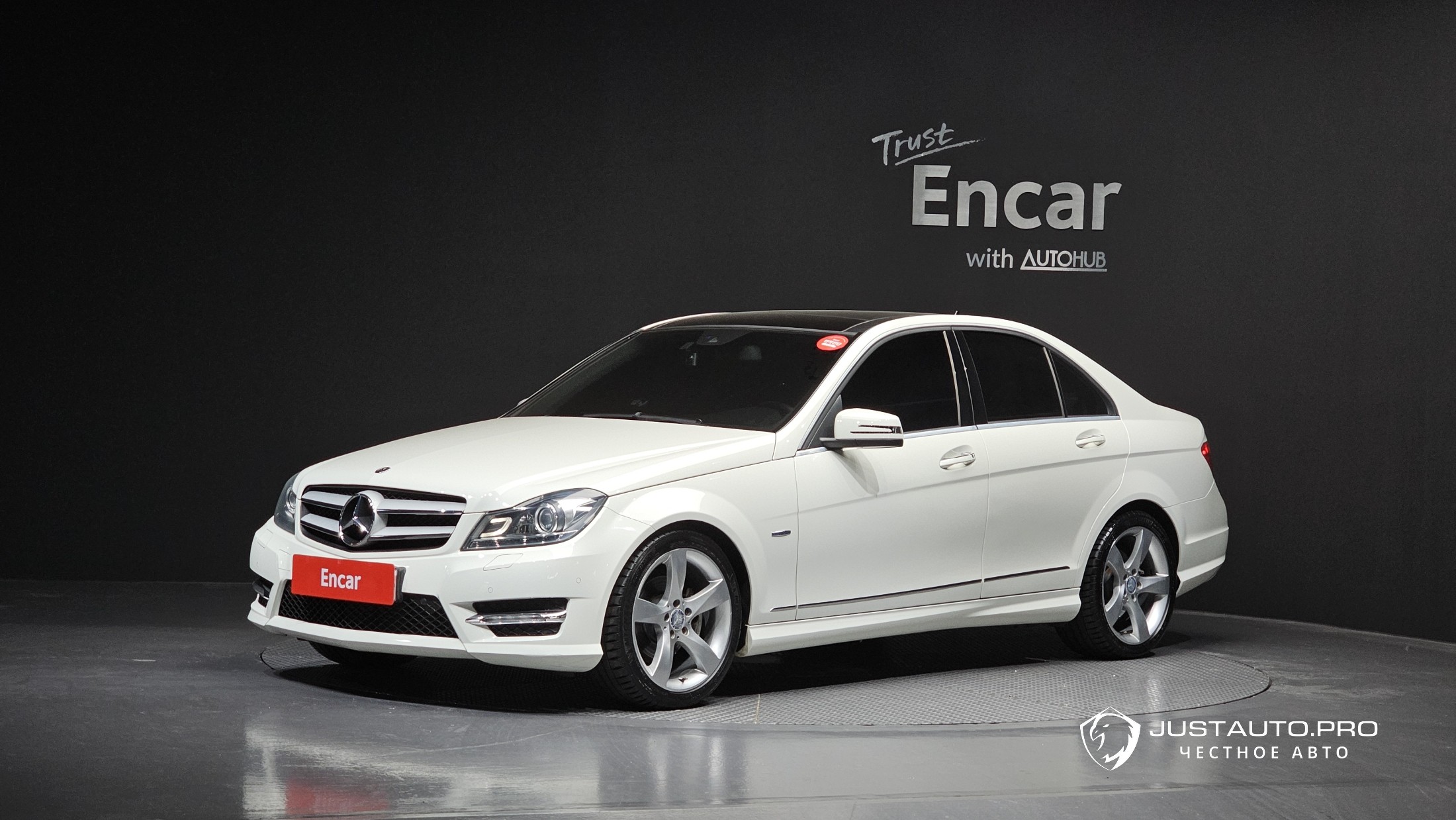 Автомобиль Mercedes-Benz C-Class