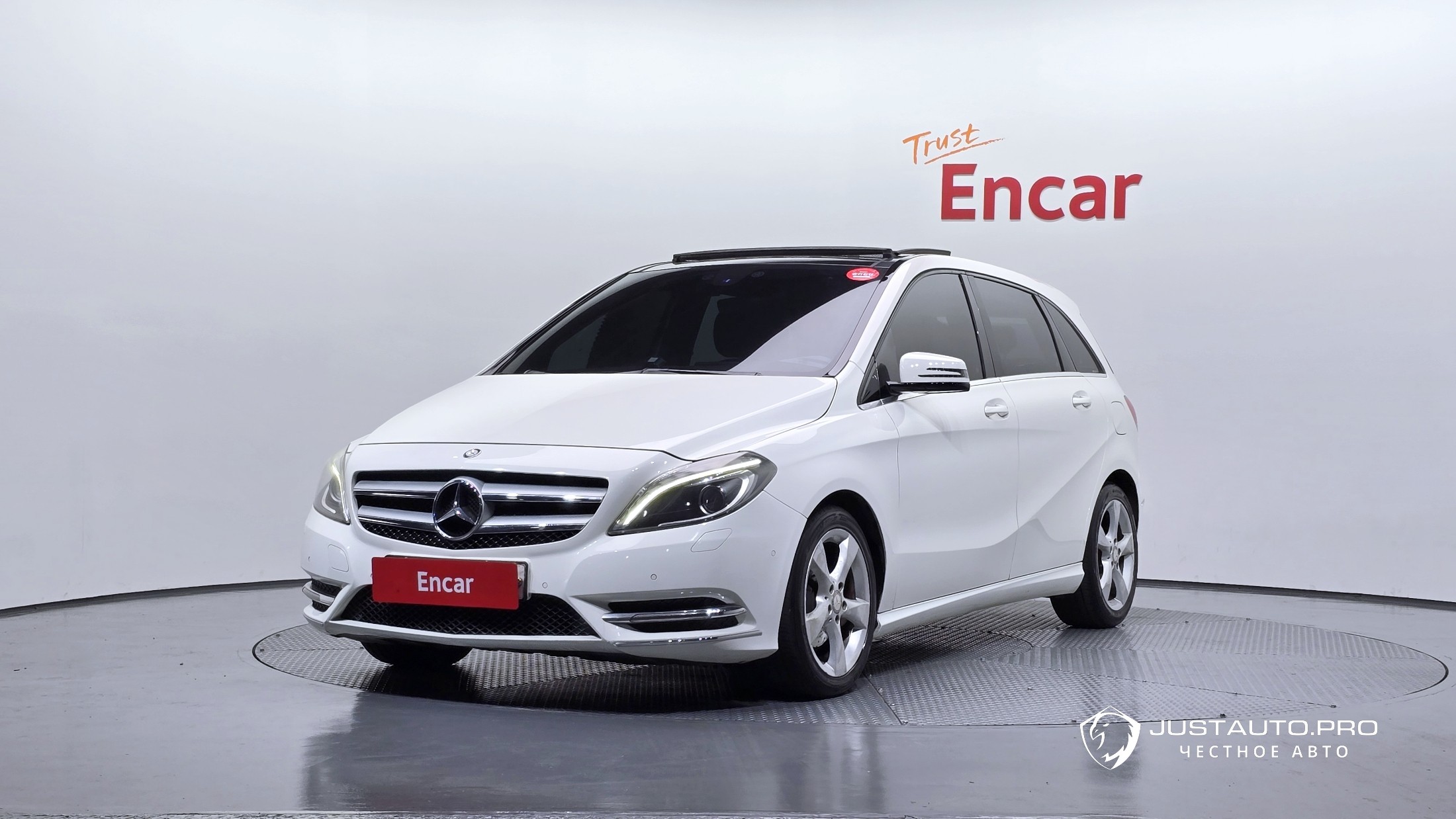 Автомобиль Mercedes-Benz B-Class