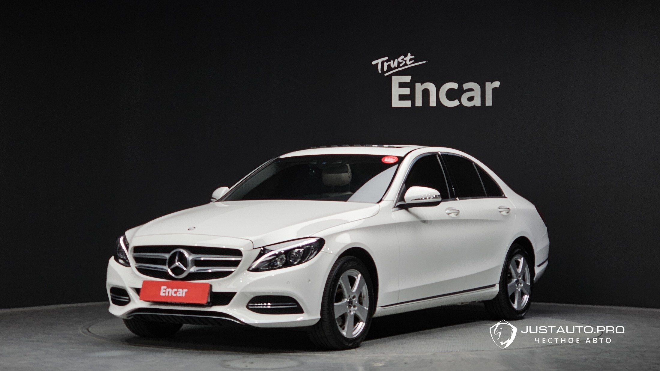 Автомобиль Mercedes-Benz C-Class