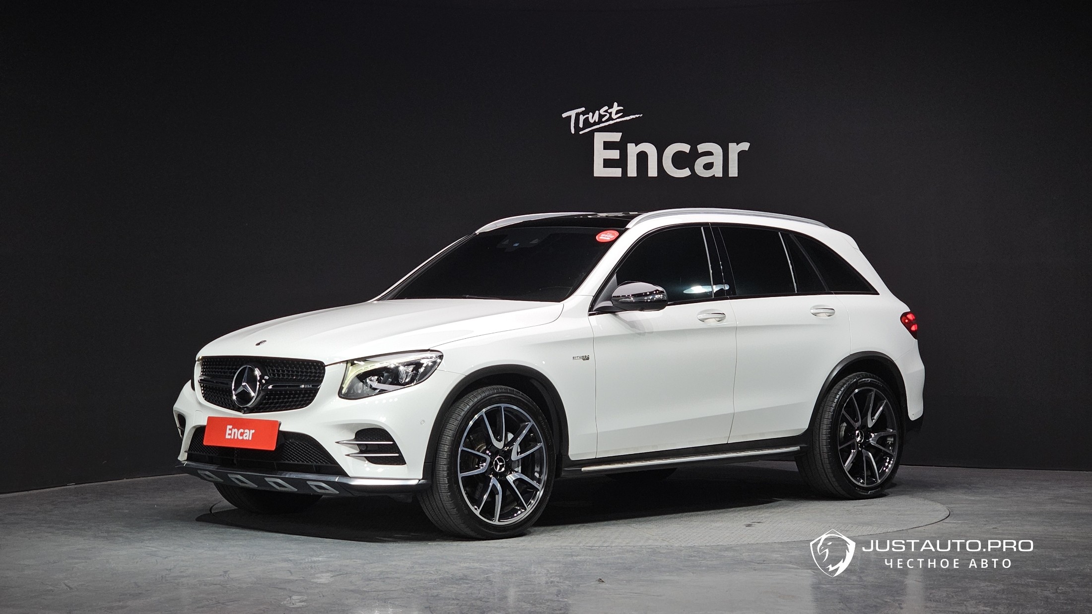 Автомобиль Mercedes-Benz GLC-Class