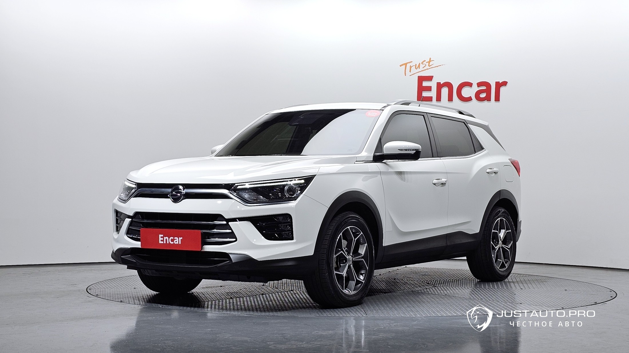 Автомобиль KG_Mobility_Ssangyong KORANDO