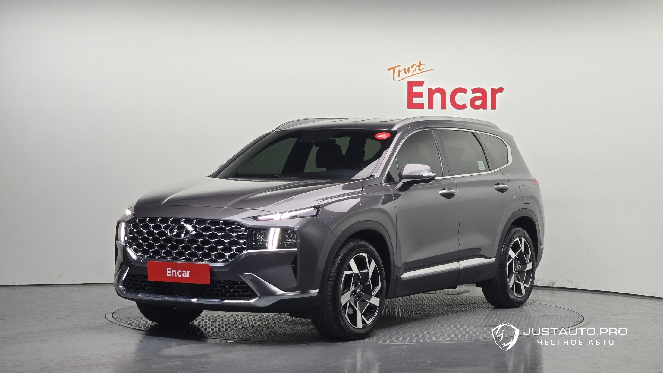 Автомобиль Hyundai Santafe