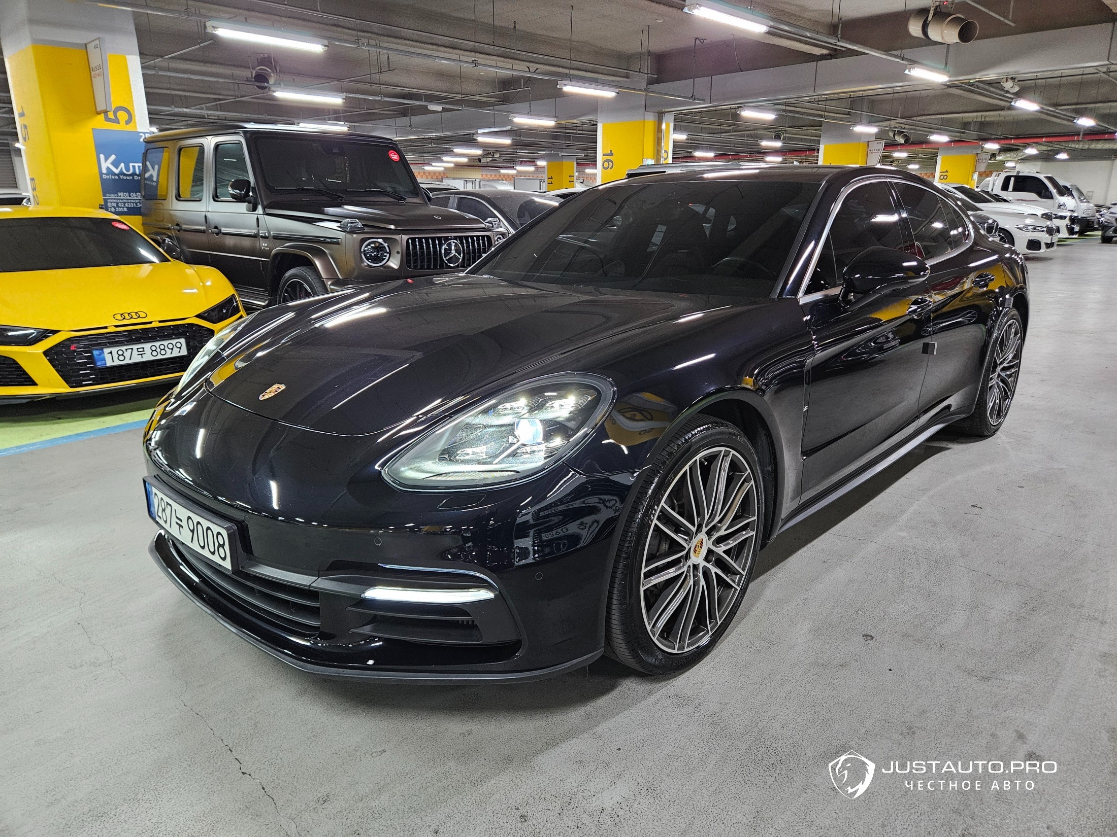 Автомобиль Porsche Panamera