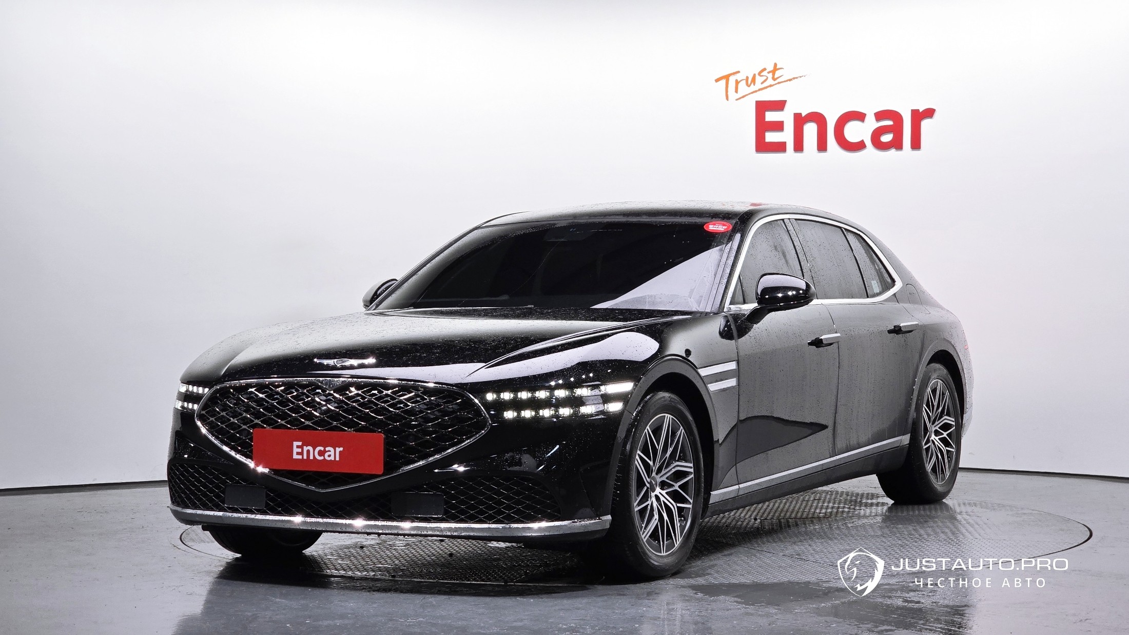 Автомобиль Genesis G90