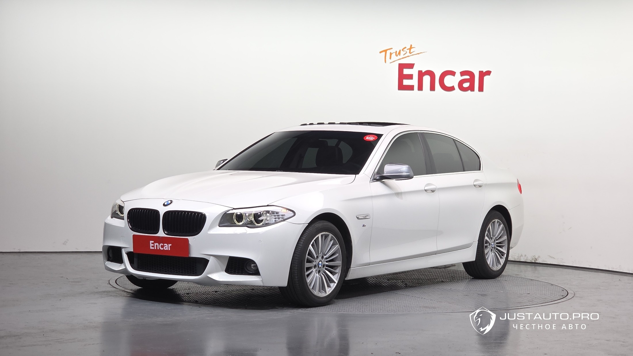 Автомобиль BMW 5-Series