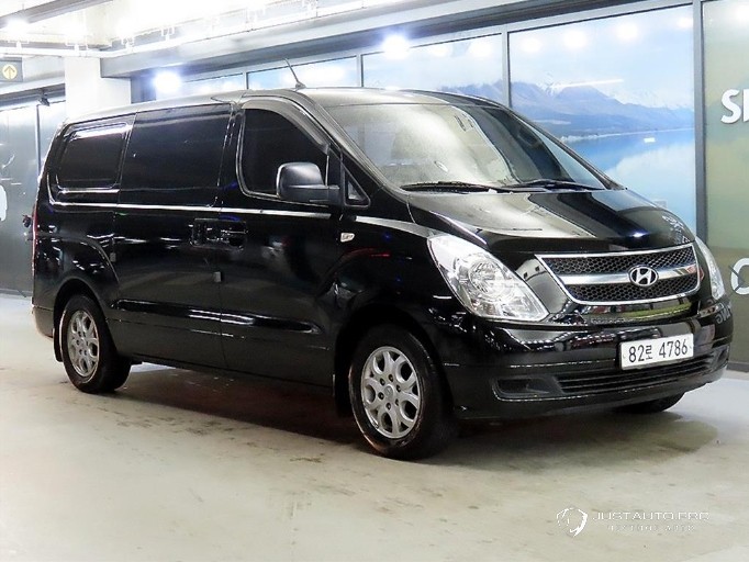 Автомобиль Hyundai Starex