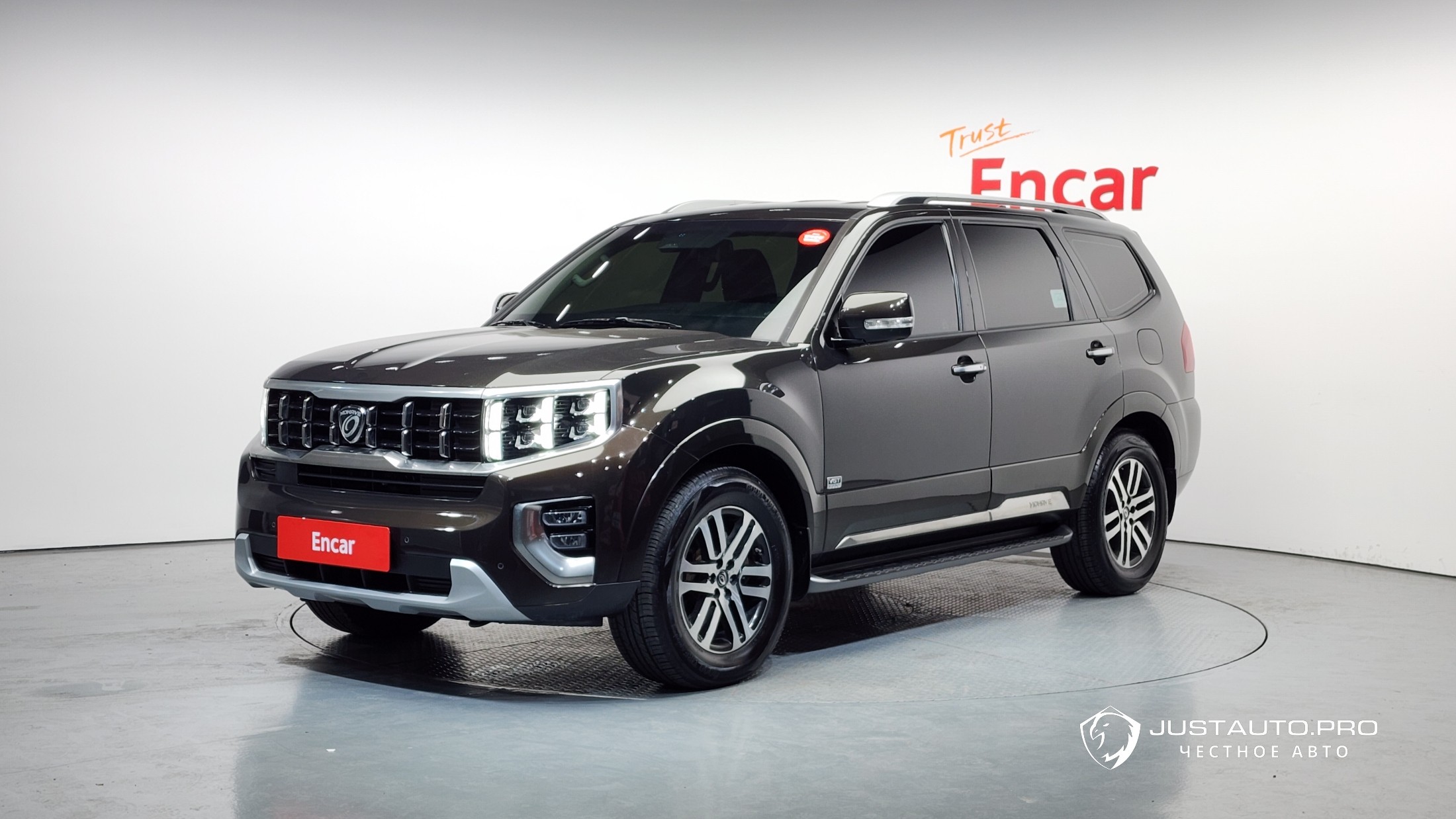 Автомобиль Kia Mohave