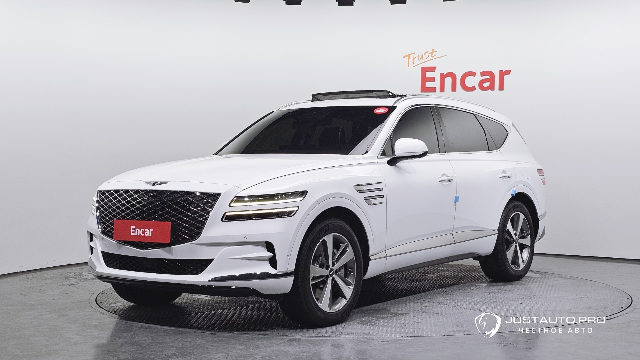 Автомобиль Genesis GV80