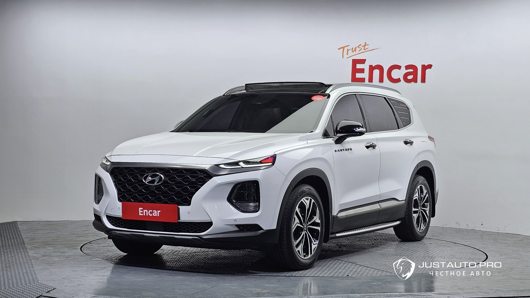 Автомобиль Hyundai Santafe