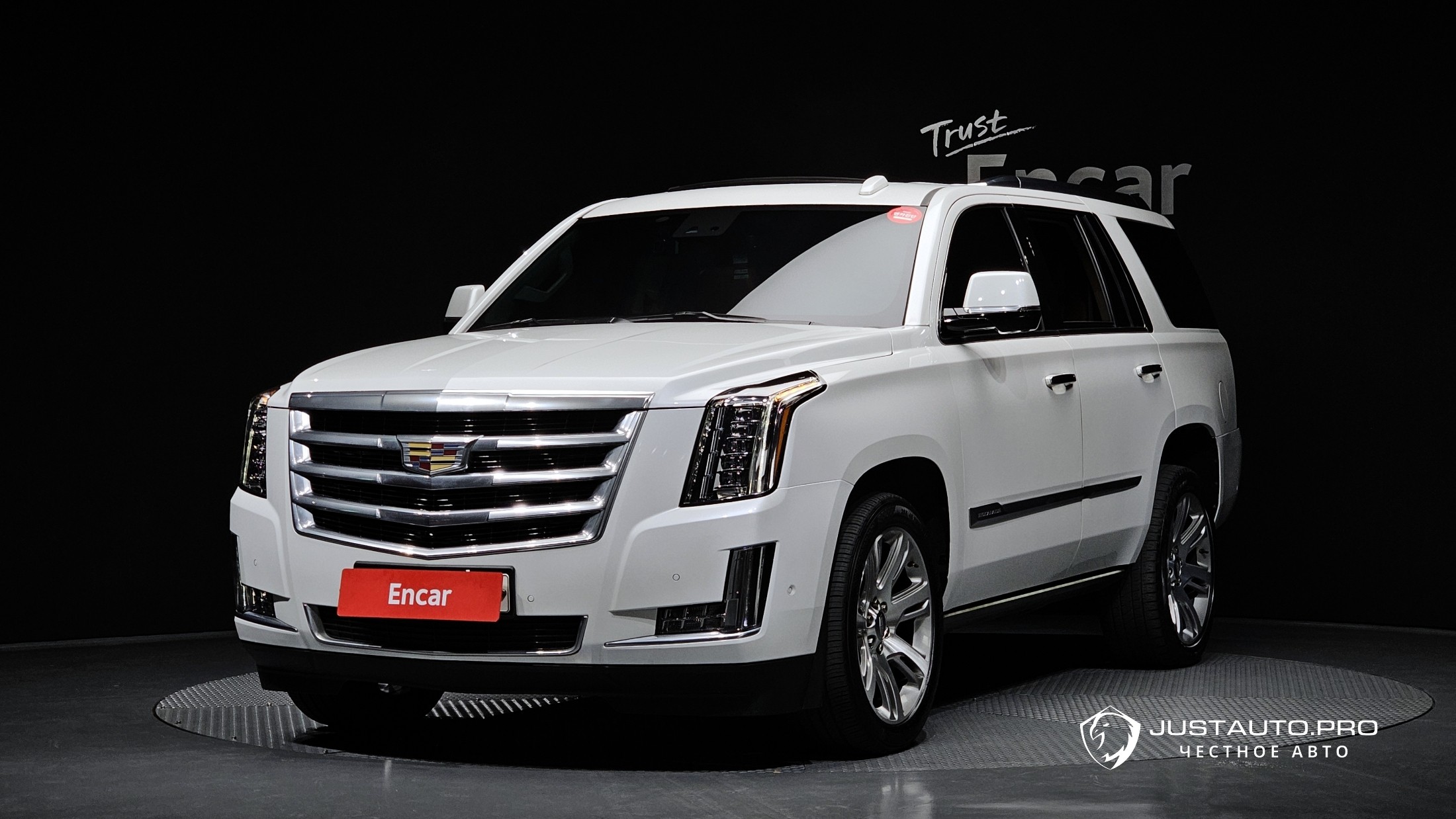 Автомобиль Cadillac Escalade