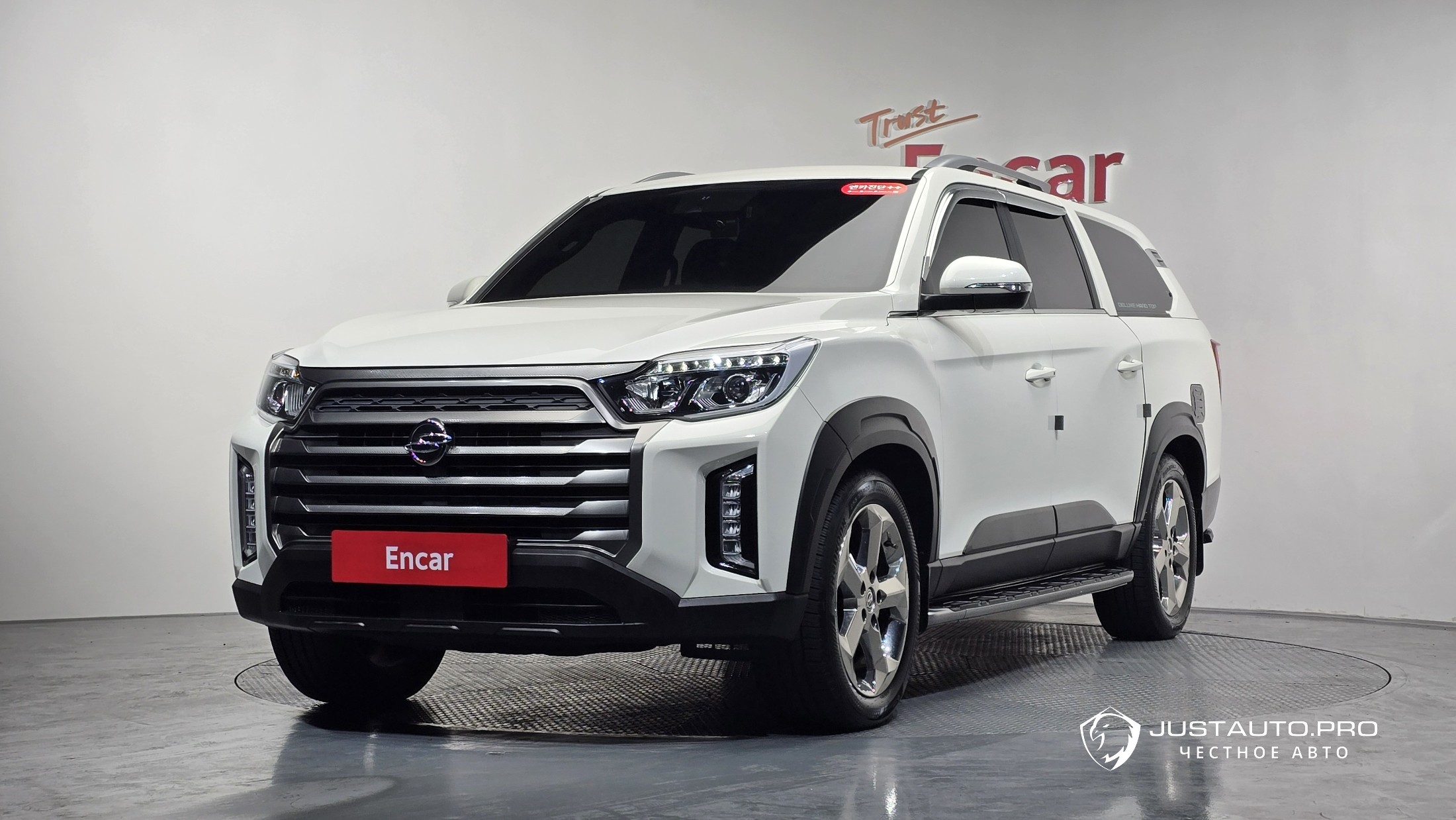 Автомобиль KG_Mobility_Ssangyong Rexton