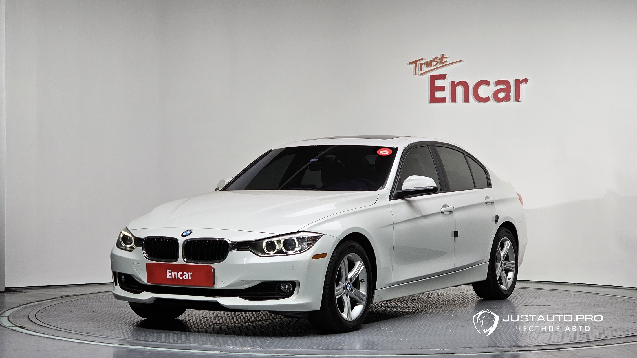 Автомобиль BMW 3-Series