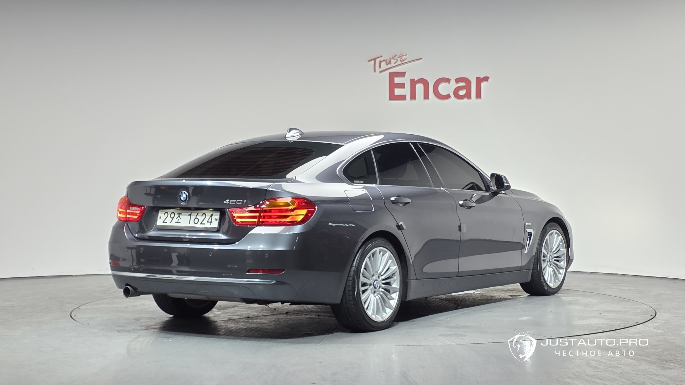 Автомобиль BMW 4-Series